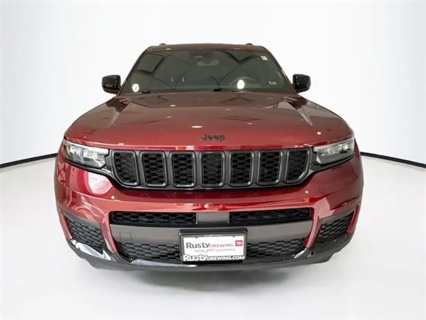2023 Jeep Grand Cherokee Laredo photo 1
