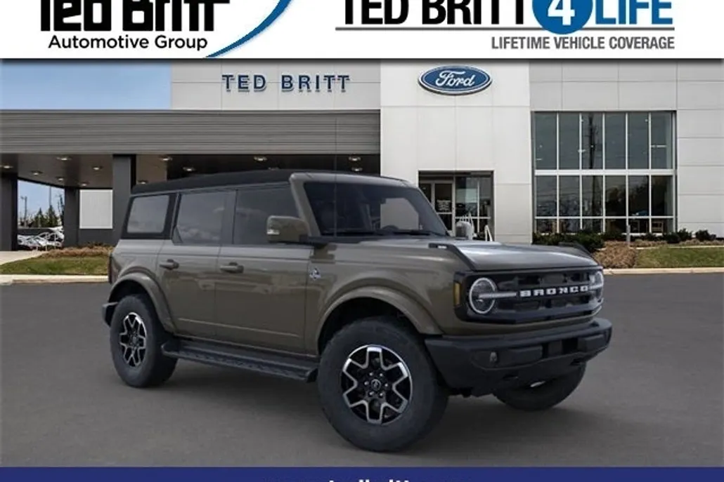 2025 Ford Bronco Outer Banks photo 1