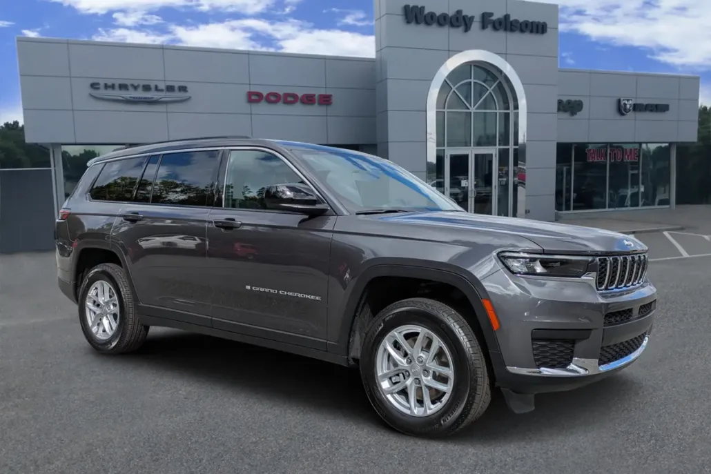 2025 Jeep Grand Cherokee Laredo X photo 1