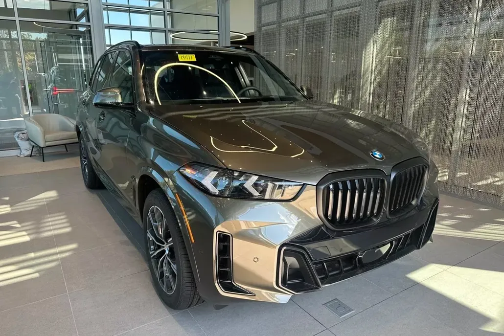 2026 Bmw X4 photo 1