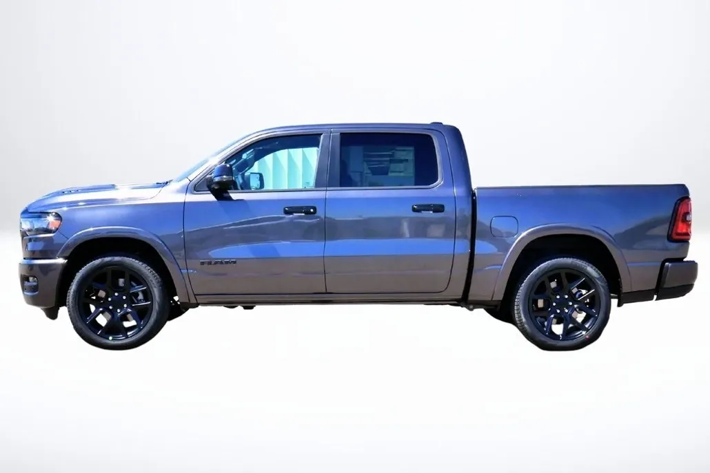 2025 Ram 1500 Laramie photo 1