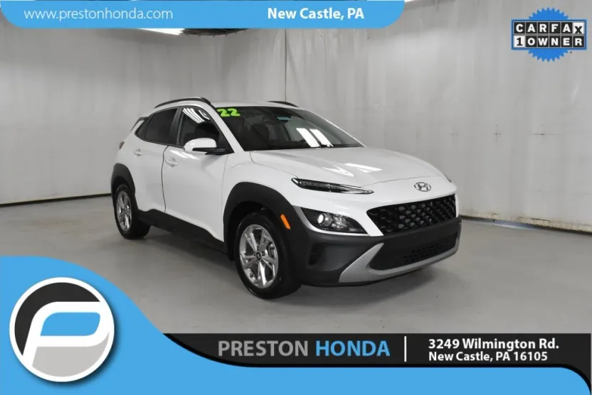 2022 Hyundai Kona SEL photo 1