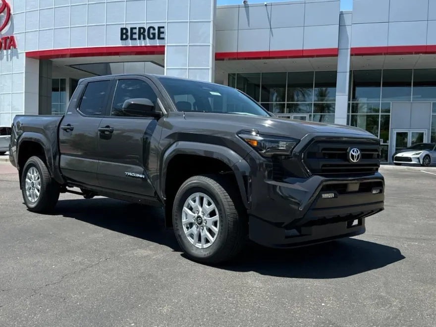 2025 Toyota Tacoma SR5 Double Cab photo 1