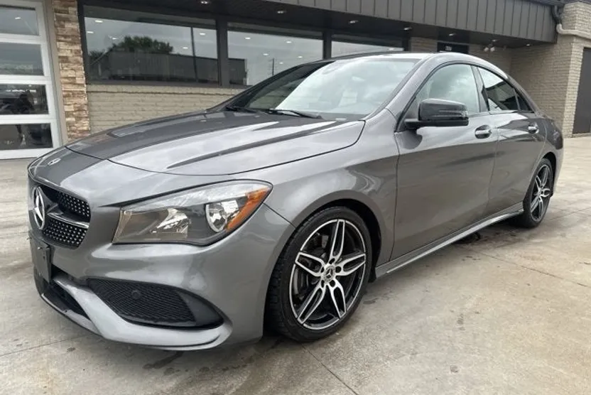 2019 Mercedes Benz CLA 250 photo 1