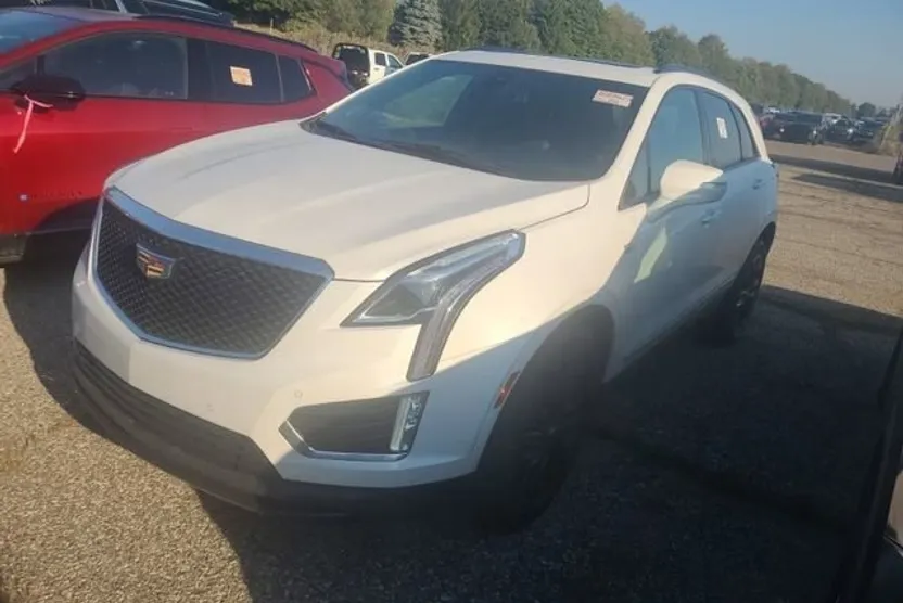 2024 Cadillac XT5 Sport photo 1