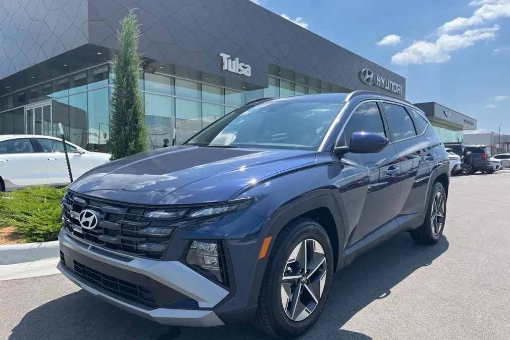2026 Hyundai Tucson SEL photo 1