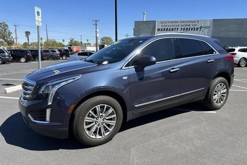 2018 Cadillac XT5 Luxury photo 1