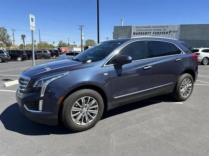 2018 Cadillac XT5 Luxury photo 1