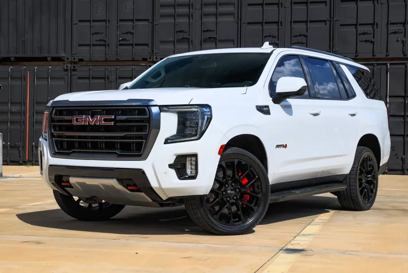2022 Gmc Yukon AT4 photo 1
