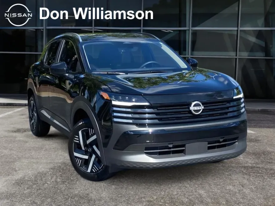 2025 Nissan Kicks SV photo 1
