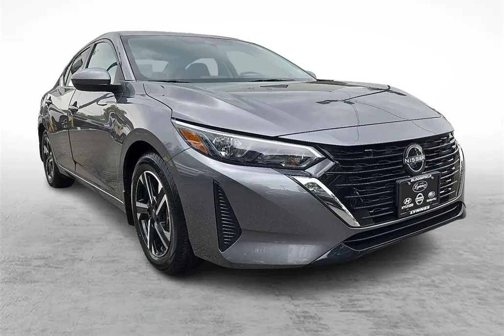 2024 Nissan Sentra SV photo 1
