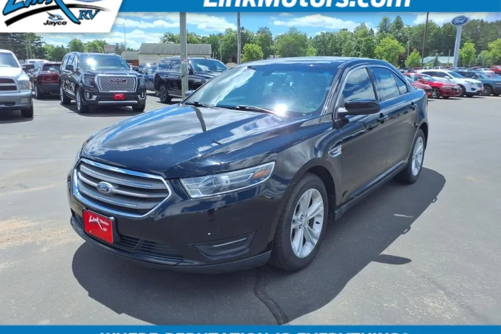 2018 Ford Taurus SEL photo 1