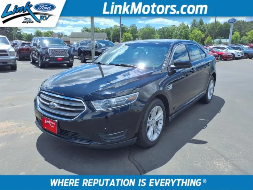 2018 Ford Taurus SEL photo 1