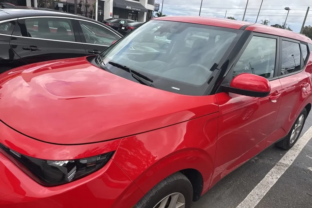 2024 Kia Soul LX photo 1