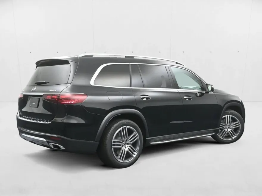 2026 Mercedes Benz GLS 450 4MATIC photo 1