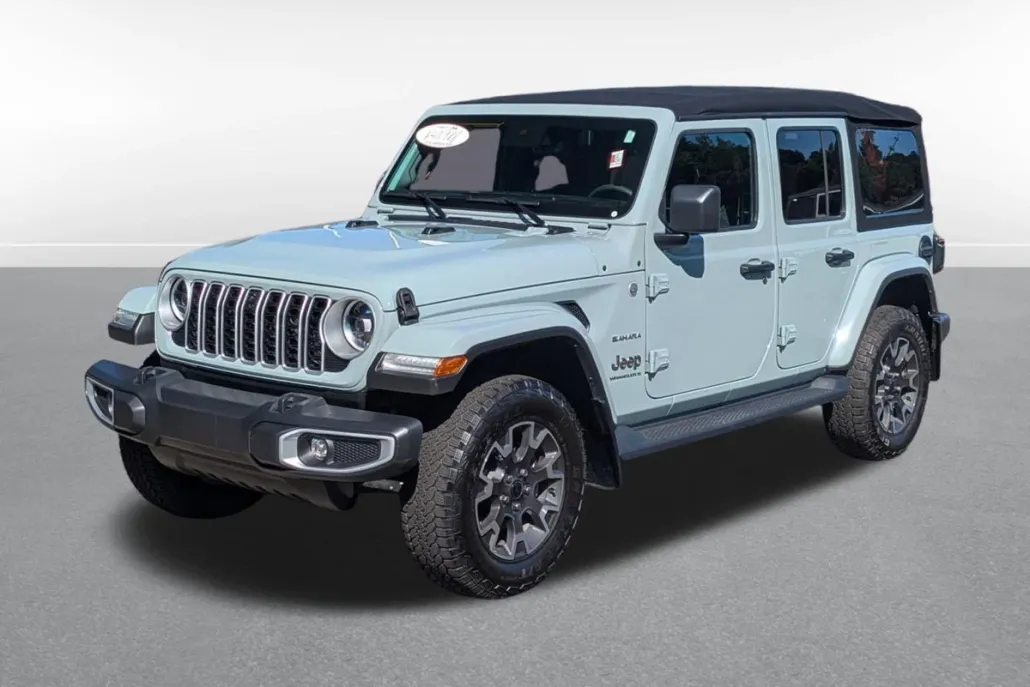 2024 Jeep Wrangler Sahara photo 1