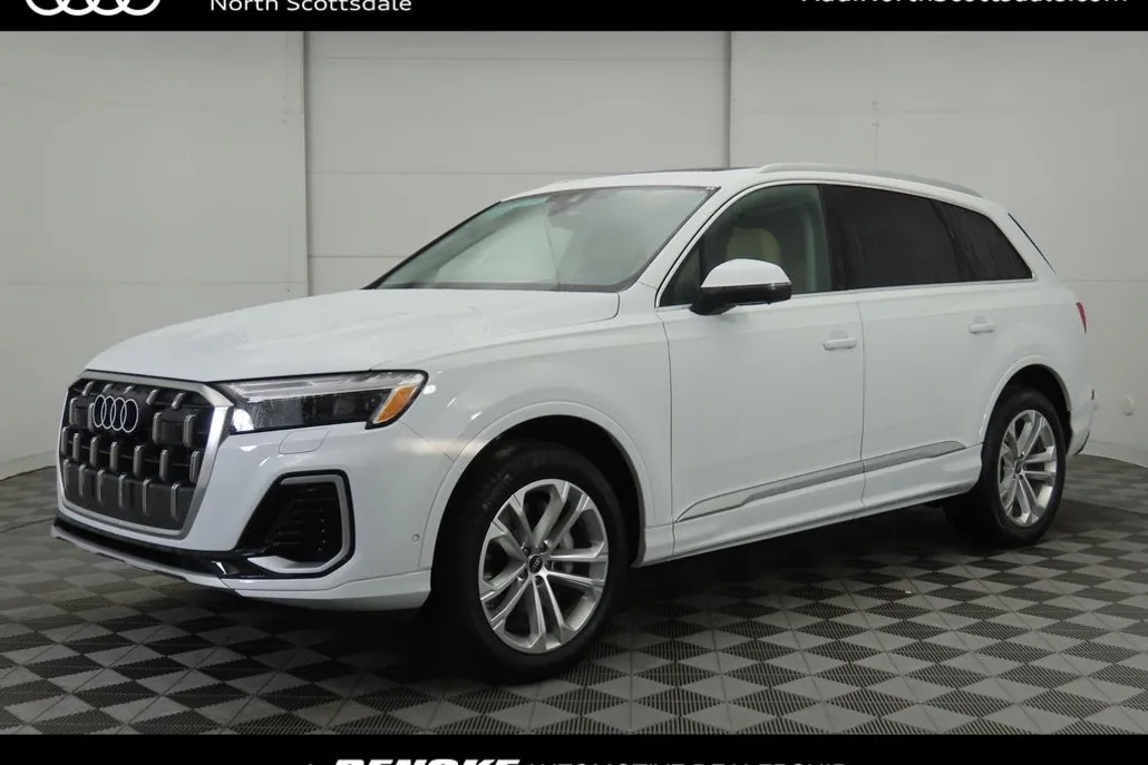 2025 Audi Q7 45 Premium Plus photo 1
