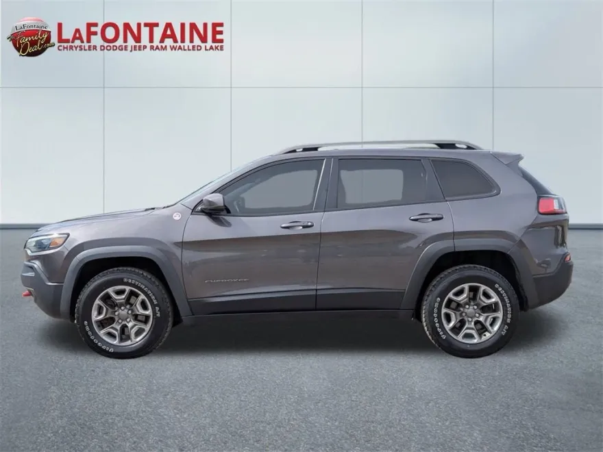 2019 Jeep Cherokee Trailhawk photo 1