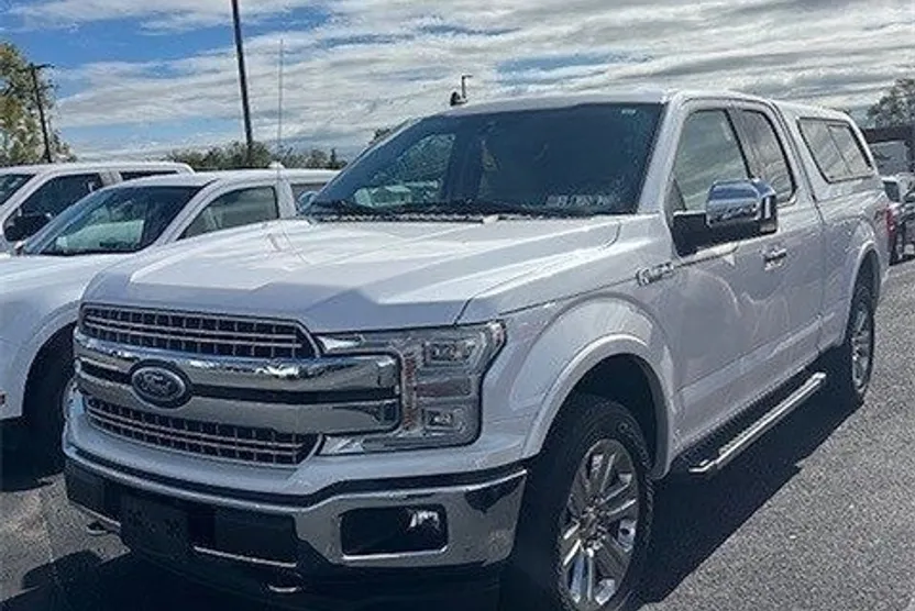 2019 Ford F-150 Lariat photo 1