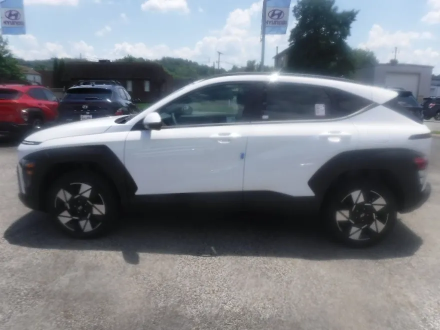 2025 Hyundai Kona SEL photo 1