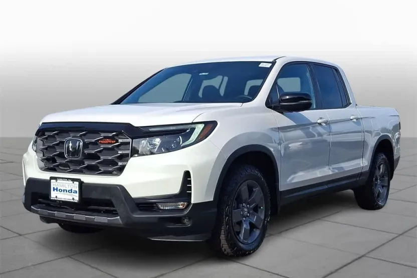 2024 Honda Ridgeline TrailSport photo 1
