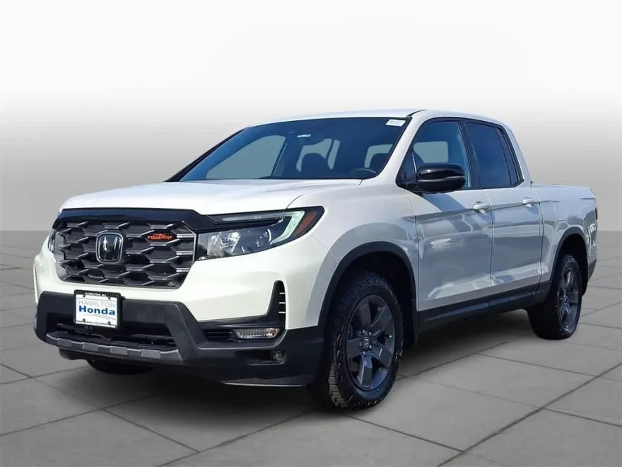 2024 Honda Ridgeline TrailSport photo 1