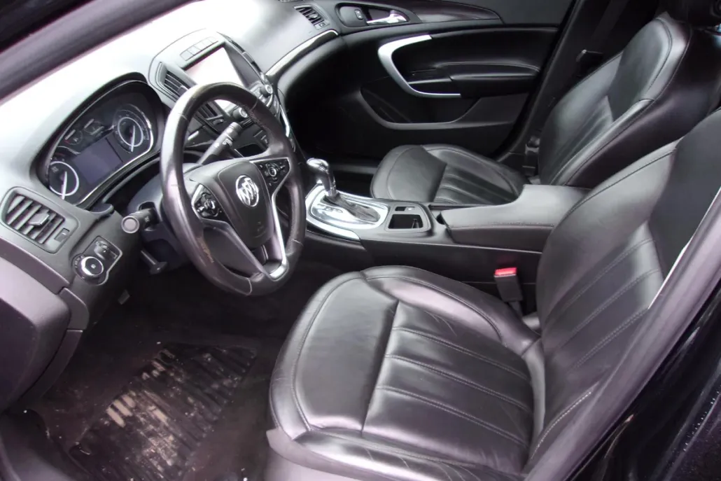 2016 Buick Regal photo 1