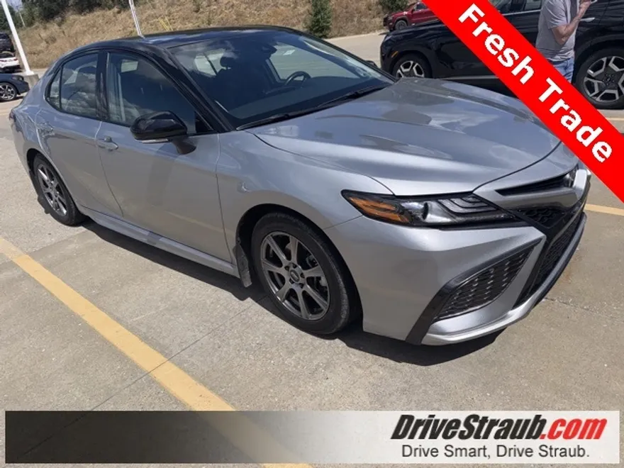 2021 Toyota Camry XSE photo 1