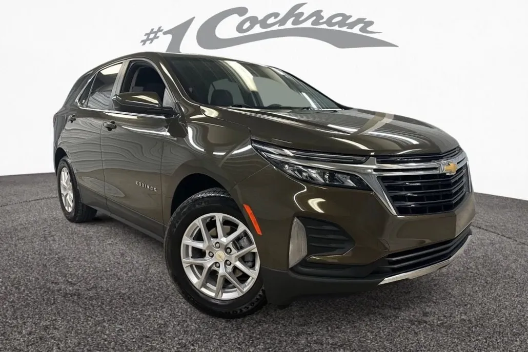 2023 Chevrolet Equinox LT photo 1
