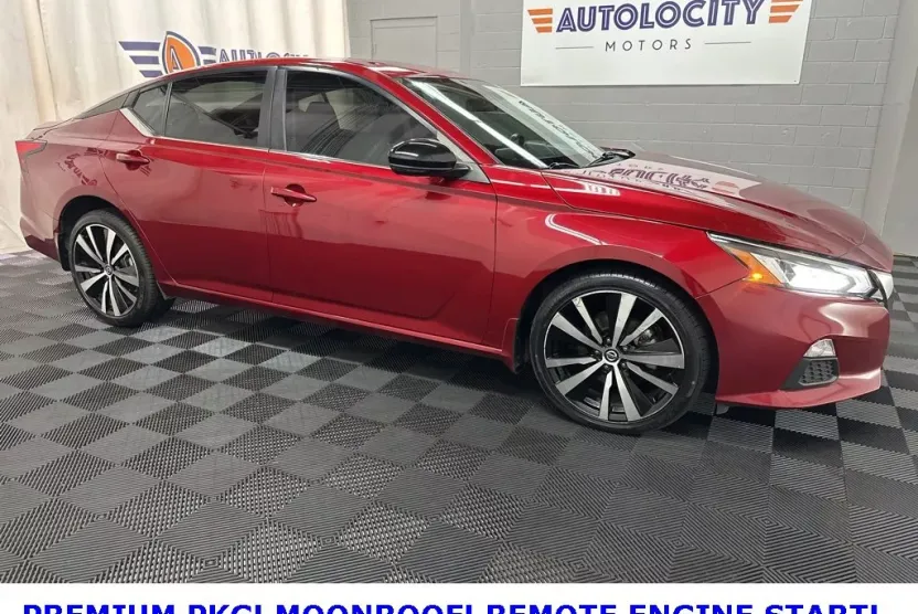 2020 Nissan Altima 2.5 SR photo 1