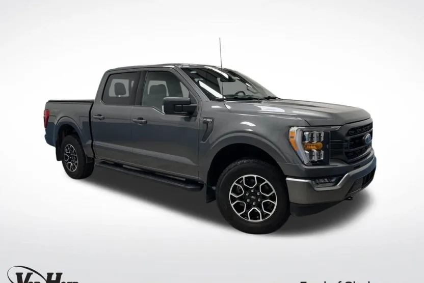 2023 Ford F-150 XLT photo 1