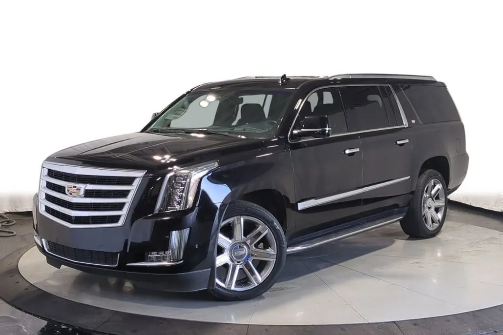 2020 Cadillac Escalade ESV Luxury photo 1