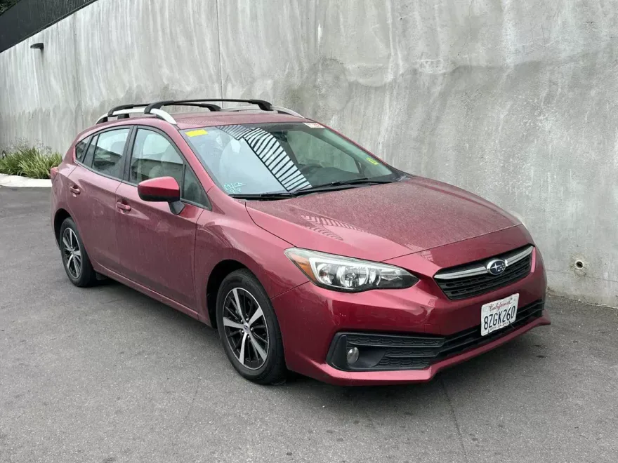 2022 Subaru Impreza Premium photo 1