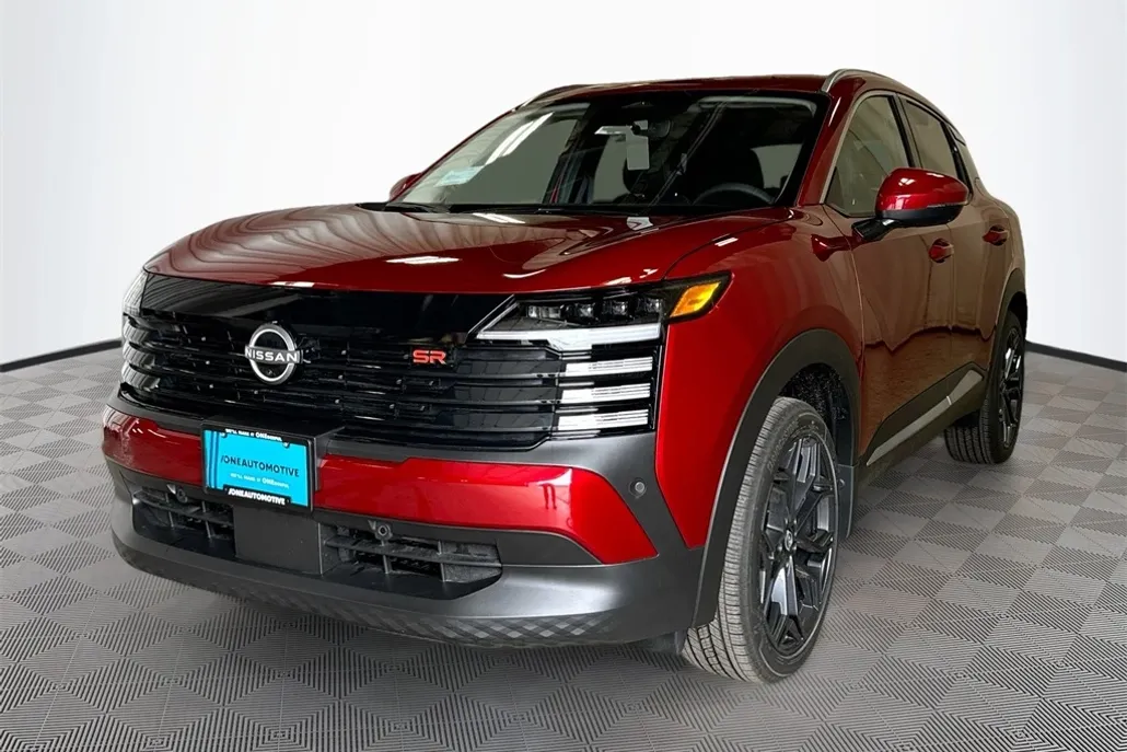 2025 Nissan Kicks SR photo 1