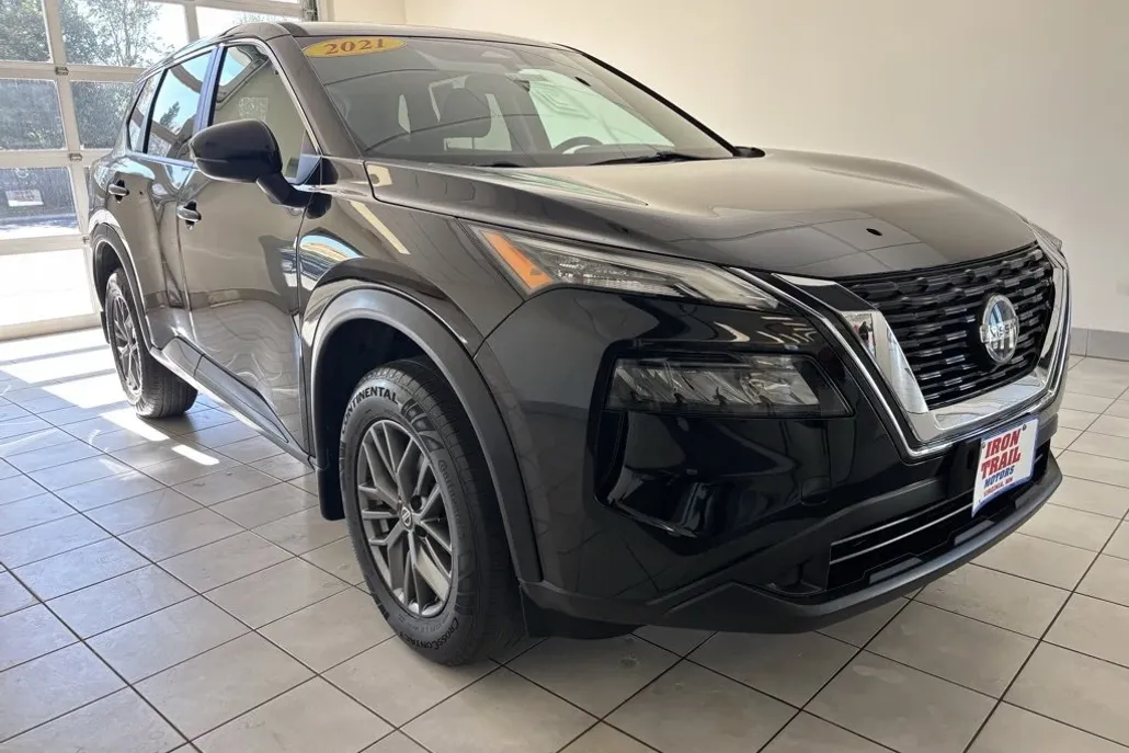 2021 Nissan Rogue S AWD photo 1