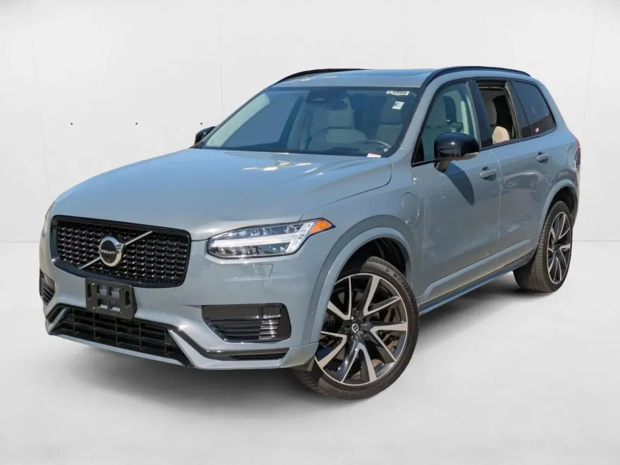 2023 Volvo XC90 Recharge T8 Ultimate photo 1