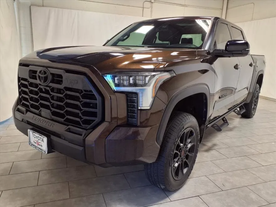 2025 Toyota Tundra Limited photo 1