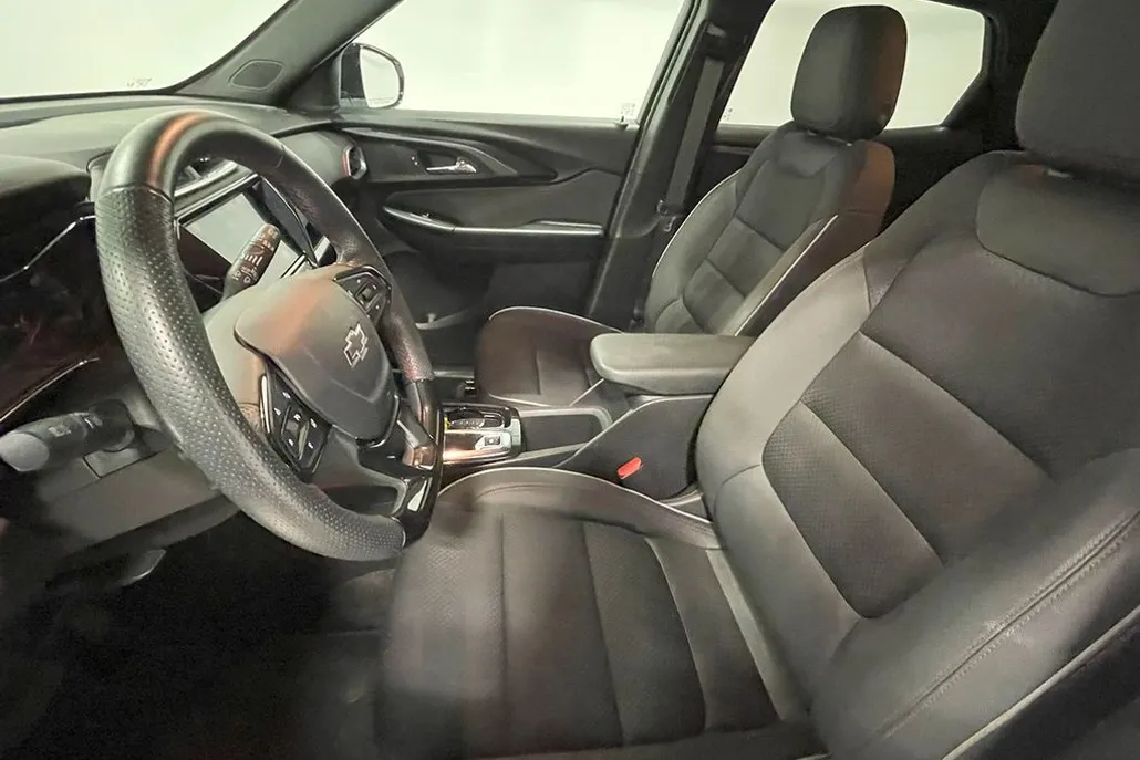 2023 Chevrolet Trailblazer RS photo 1