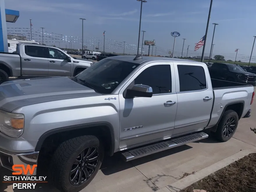 2015 Gmc Sierra 1500 SLT photo 1