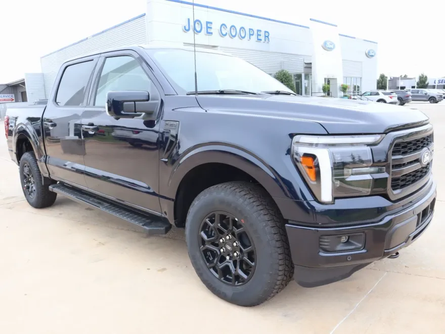 2025 Ford F-150 Lariat photo 1