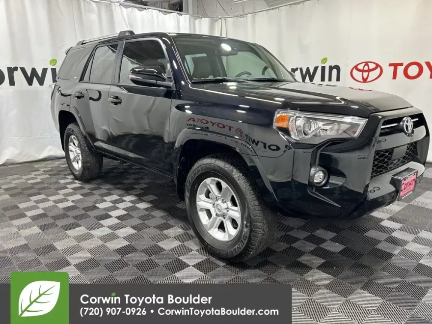2024 Toyota 4Runner SR5 Premium photo 1
