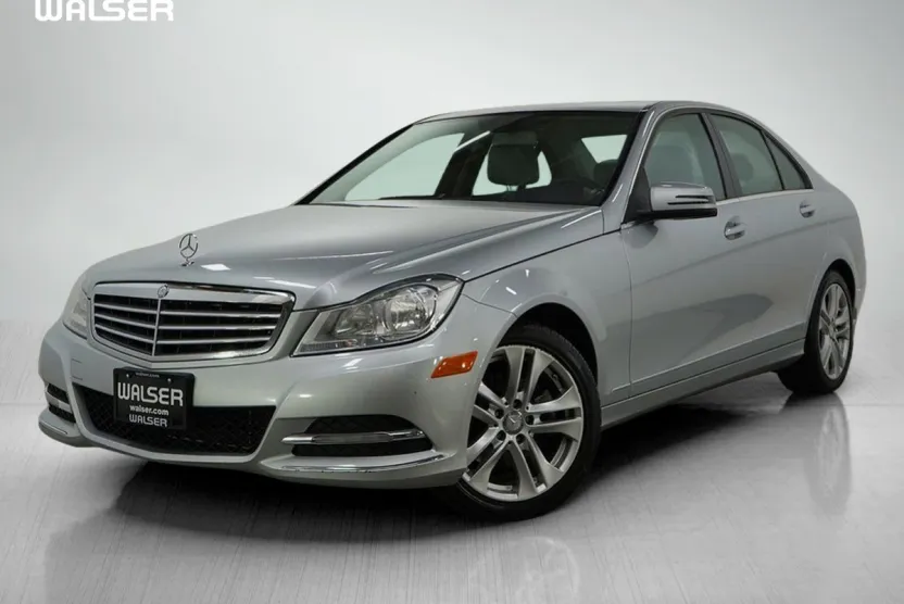 2012 Mercedes Benz C 300 4MATIC Sedan photo 1