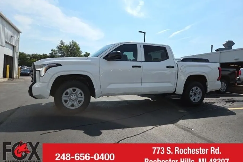 2024 Toyota Tundra SR photo 1