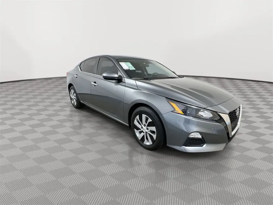 2022 Nissan Altima 2.5 S photo 1
