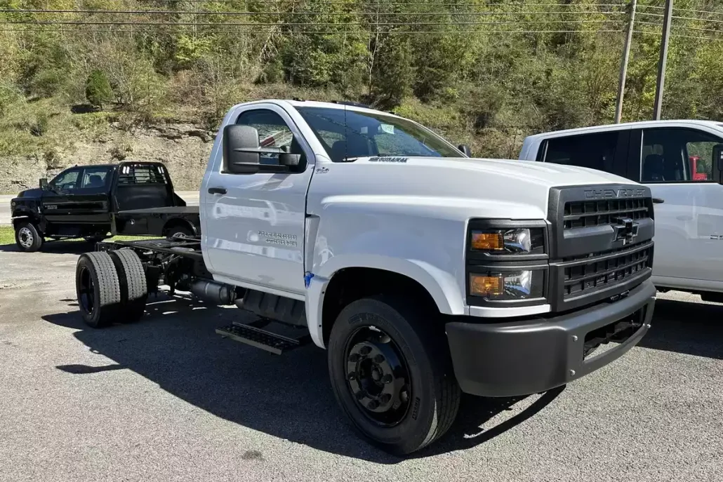 2024 Chevrolet Silverado 5500HD Work Truck photo 1