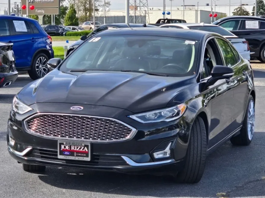 2019 Ford Fusion Titanium photo 1