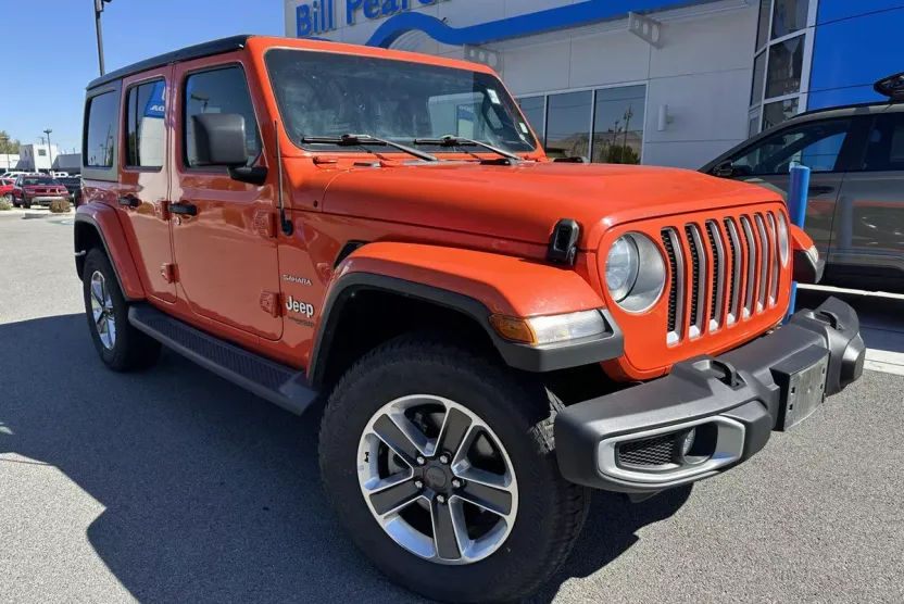 2018 Jeep Wrangler Unlimited Sahara photo 1