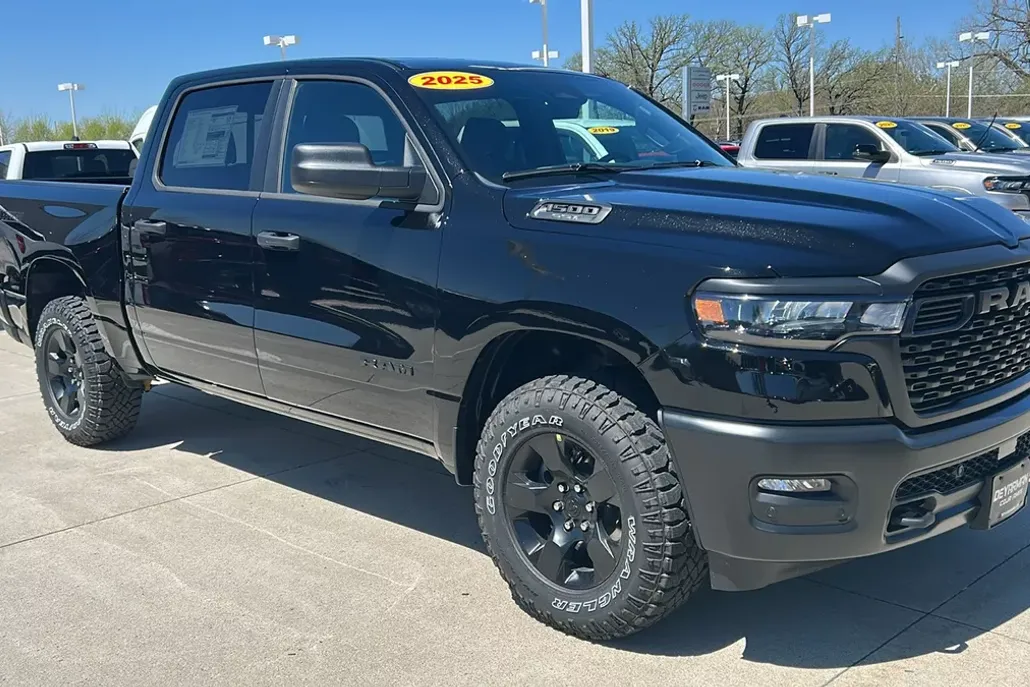 2025 Ram 1500 Warlock Tradesman photo 1