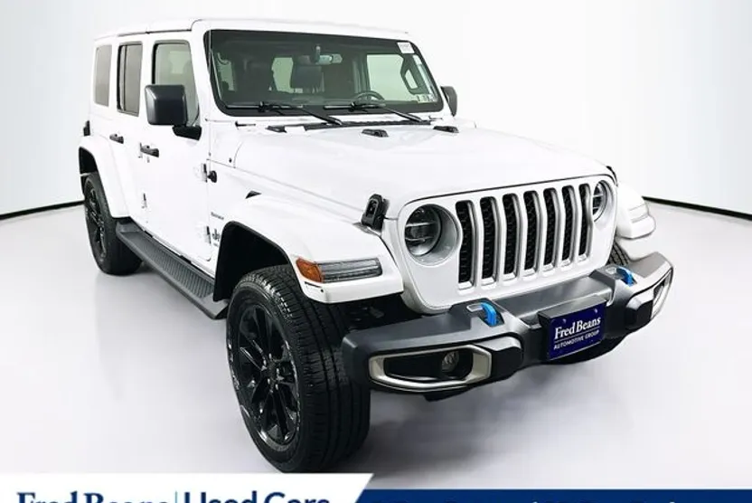 2022 Jeep Wrangler Unlimited Sahara 4xe photo 1