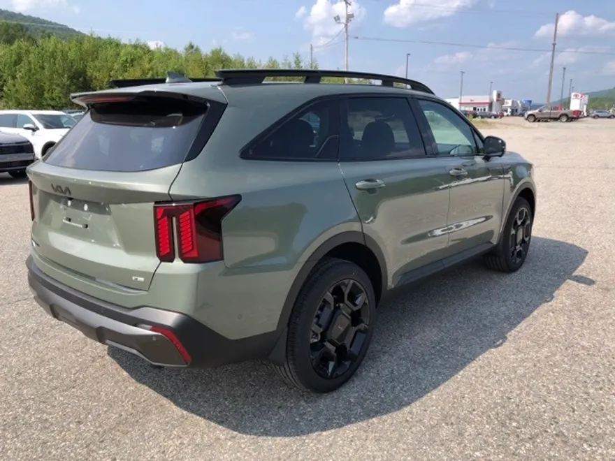 2025 Kia Sorento X-Line SX photo 1